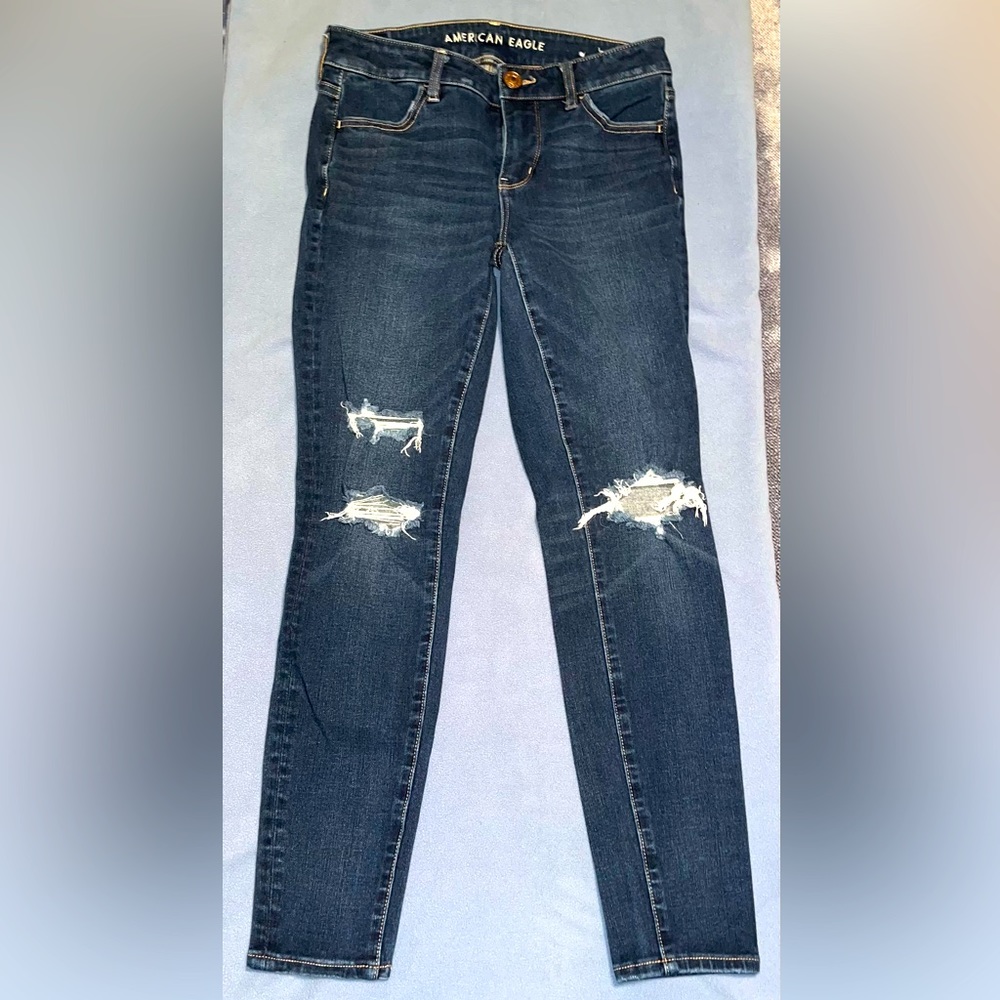 Dark blue wash ripped American Eagle jeans